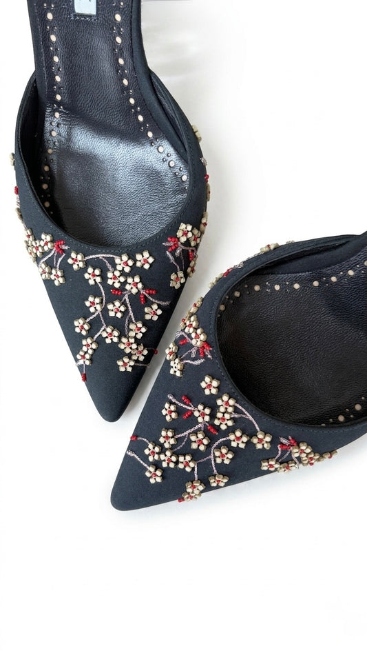 Manolo Blahnik Vintage Navy Floral Slingback Heels (36 IT)