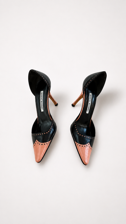 Manolo Blahnik Two-Toned Black & Pink Wingtip D'Orsay Pumps (IT 37.5)