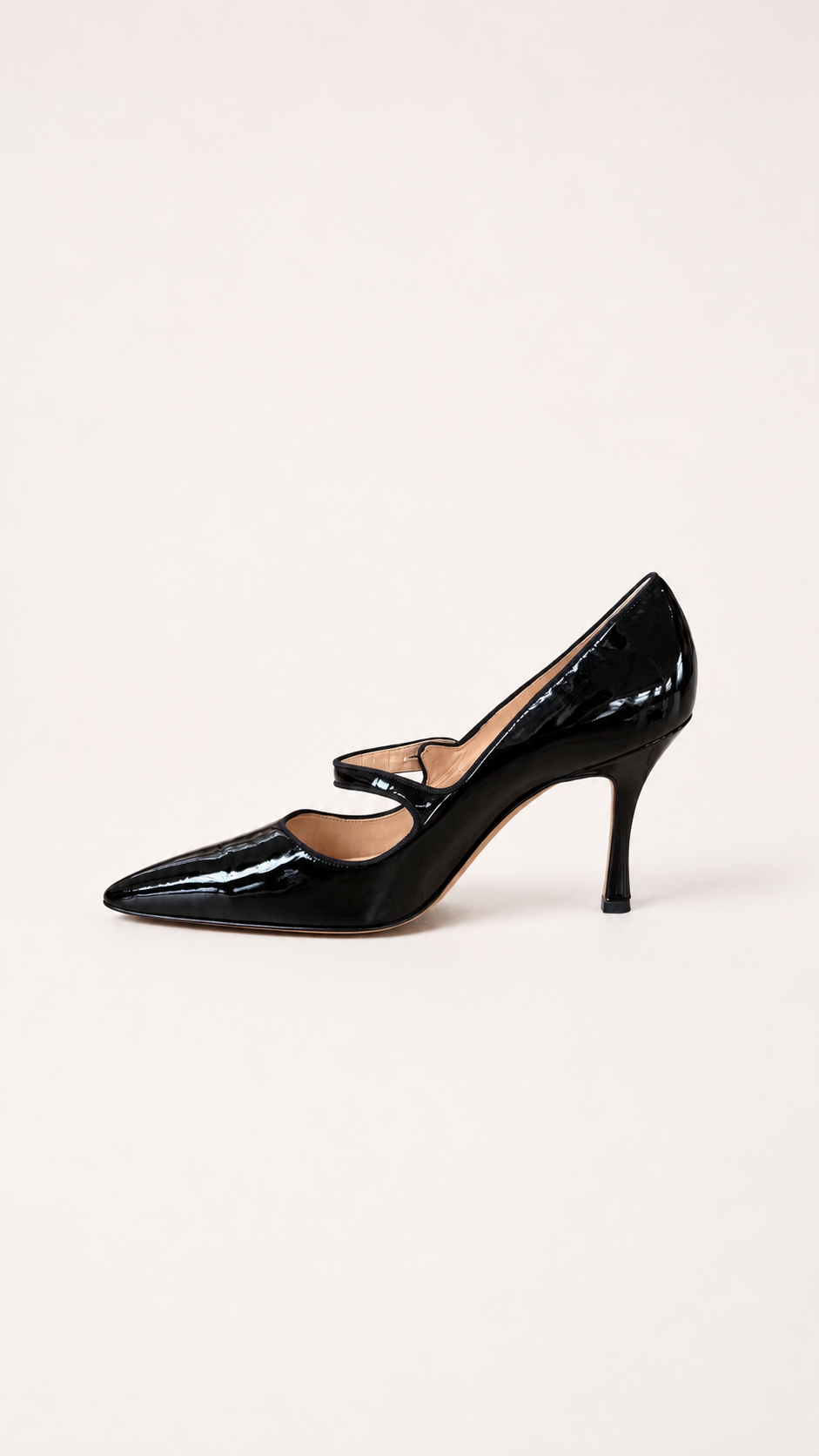 Manolo Blahnik Iconic Black Patent Leather Mary Jane Heels (38 IT)