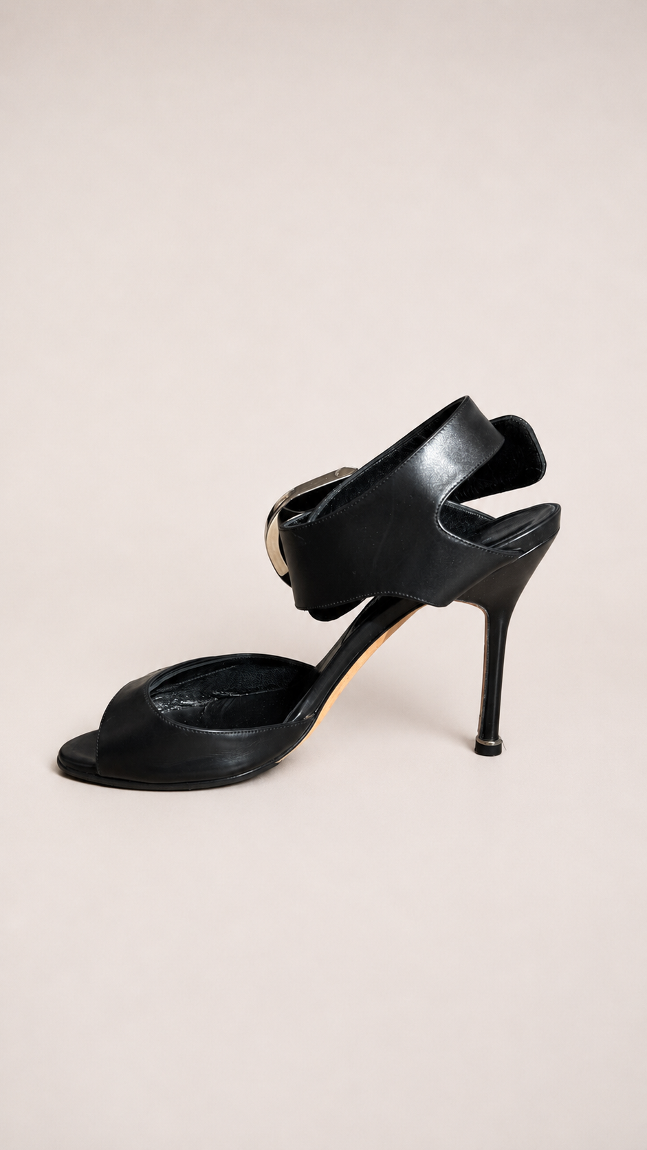 Manolo Blahnik Koyu Black Buckle Sandals (37 IT)